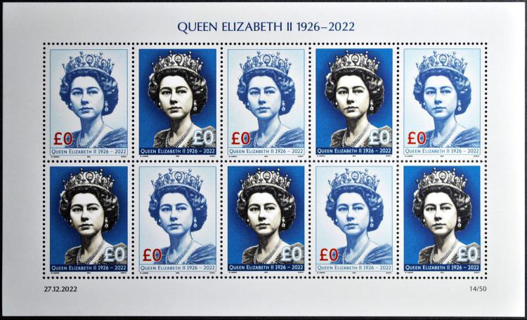 2022 - 0£/0Є - Queen Elizabeth II (1926-2022) 10 stamp 1A